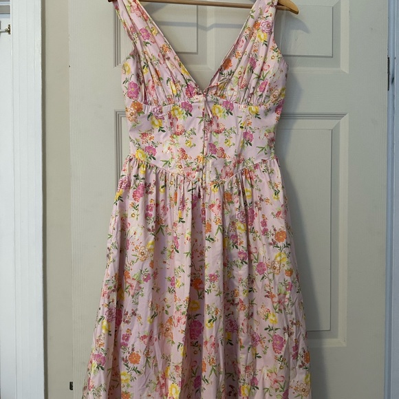 Emmelina dress
Pink Meadow Print Cotton Corset Sundress - Picture 4 of 6